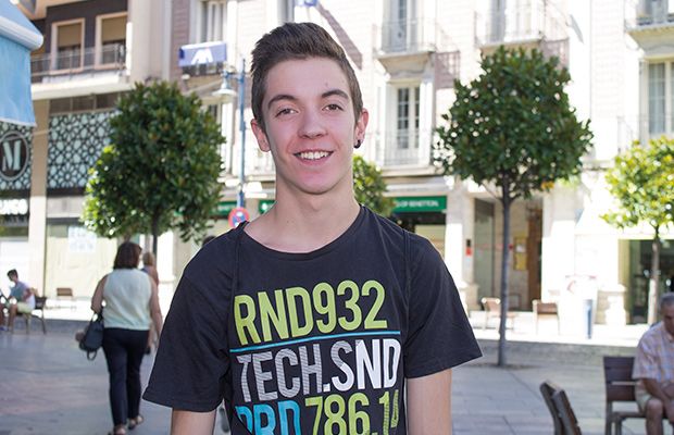 agenda-de-ocio-victor1-revista-love-talavera-agosto2016