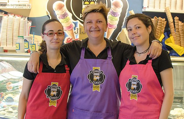 agendadeocio-candelaveronicayolanda-julio-17-revista-love-talavera