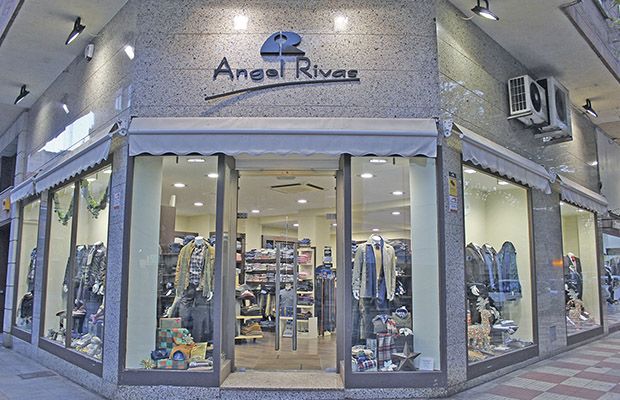 angel-rivas-medias-revista-online-love-talavera-diciembre-2016