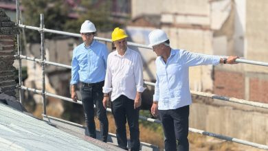 el-alcalde-supervisa-el-avance-de-las-obras-en-la-casa-de-los-canonigos-uno-de-los-tesoros-patrimoniales-de-talavera