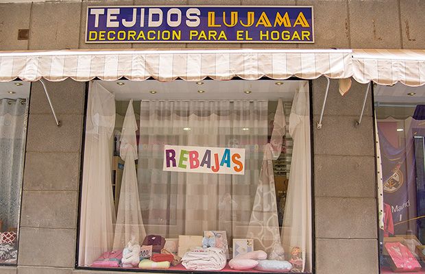 comercios-marzo-2018-tejidos-lujama-revista-love-talavera