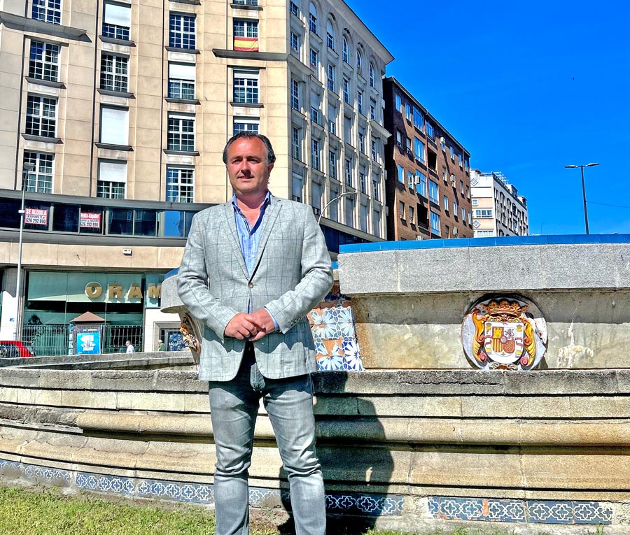 david-moreno-frente-a-plaza-espana-restauracion-love-talavera