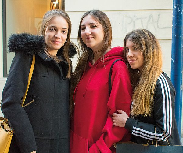 paula-lidia-y-raquel-agenda-ocio-diciembre-2017-revista-love-talavera