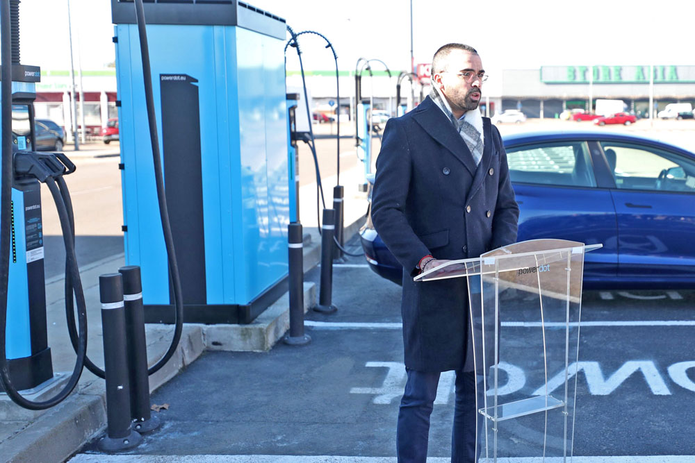 talavera-lidera-movilidad-electrica-estacion-recarga-powerdot